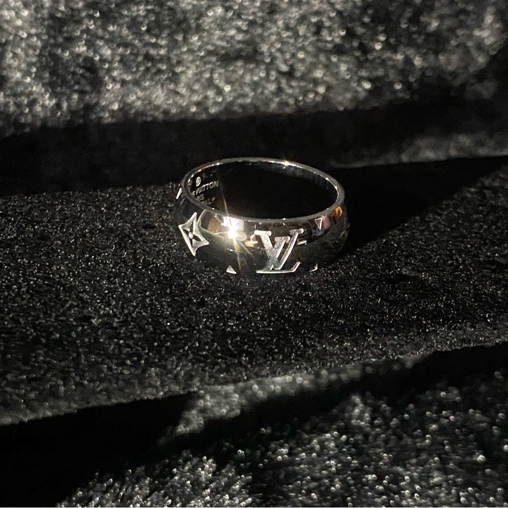 Louis Vuitton Silver Ring